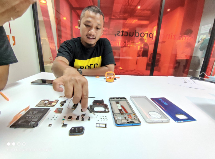 Teardown Poco X3 NFC,...