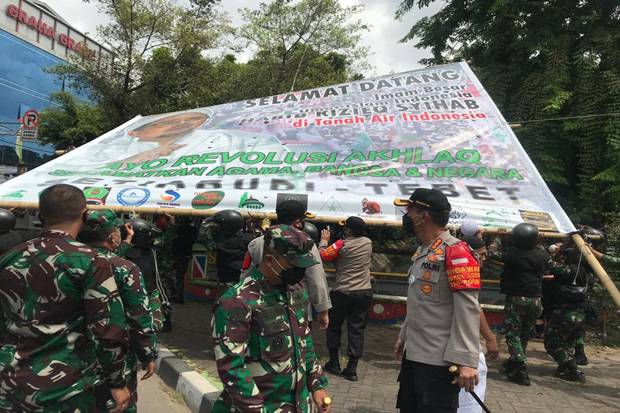 Satpol PP DKI Percepat...