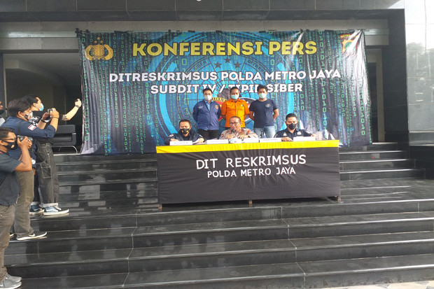 Polisi Tangkap Penyebar...