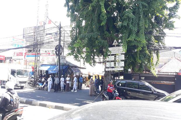 Sejarah Petamburan Kelurahan...