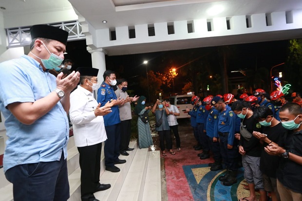Bantu Korban Gempa Majene...