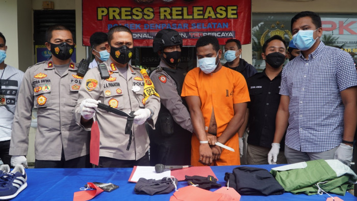 Ternyata, Pembunuh Cewek...