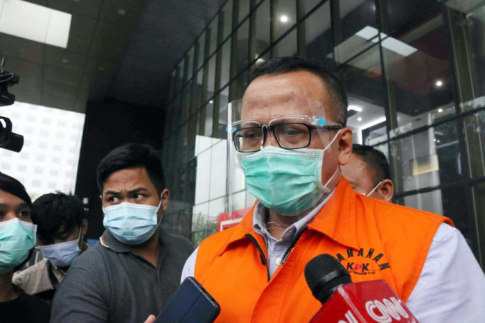 Periksa Edhy Prabowo,...