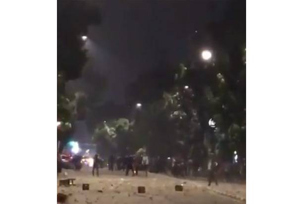 Ramai Bahas Bentrokan...