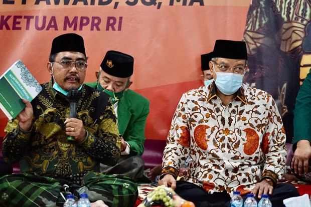 Jelang Konferwil, KH...