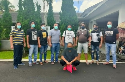 Usai Hadiri Acara Nikah,...