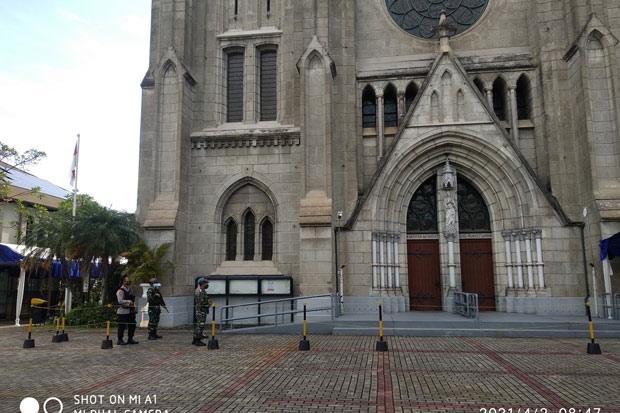 Tas Jemaat Gereja Katedral...