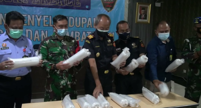 Bea Cukai Juanda Gagalkan...