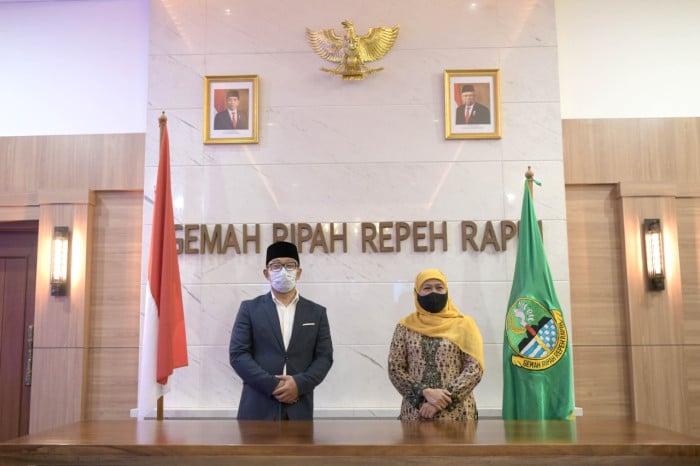 Atas Permintaan Gubernur...