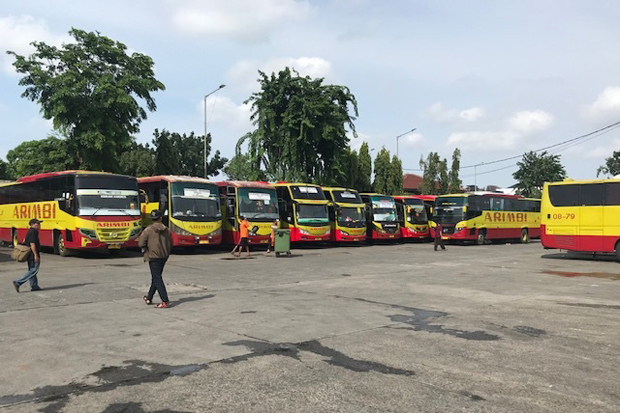 Hari Ini Hanya Puluhan...
