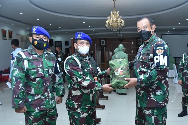 Peringati HUT ke 75,...