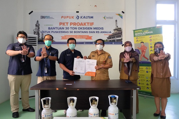 Pupuk Kaltim Salurkan...