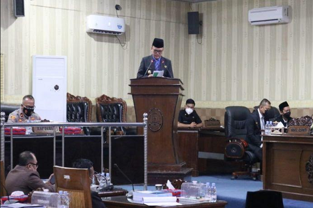 Defisit Anggaran, PNS...