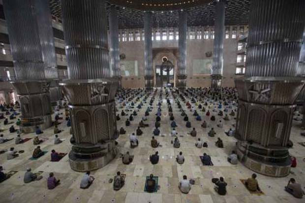Masjid Istiqlal Gelar...