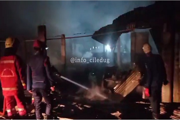 Kebakaran Lahap Rumah...