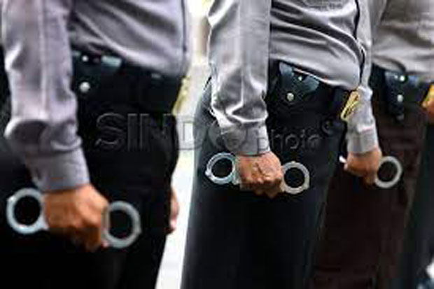Polisi Buru Jambret...