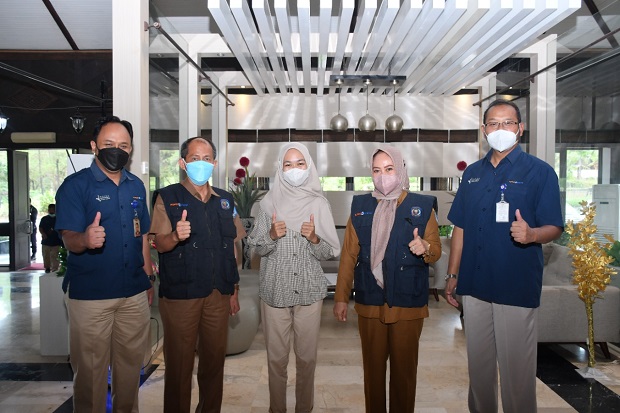 Pupuk Kaltim Salurkan...