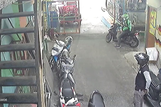 Kepergok Curi Motor...