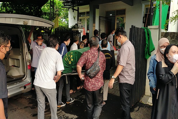 Jenazah Ketua KPPU Kodrat...