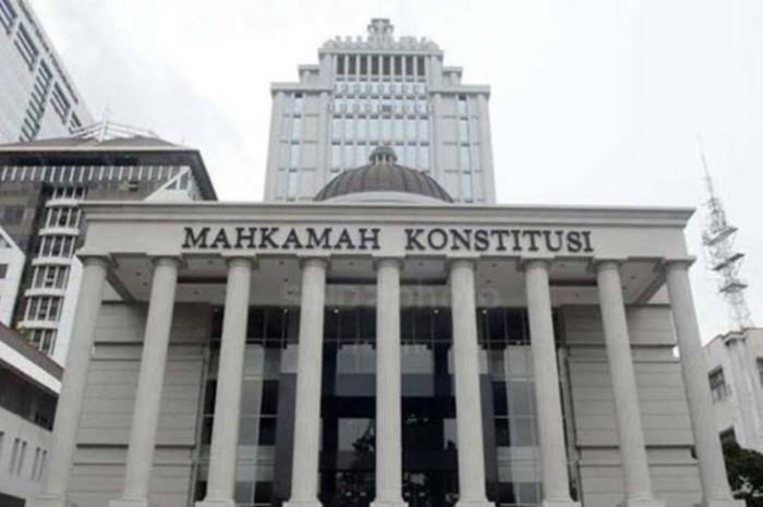 MK Perintahkan Revisi...