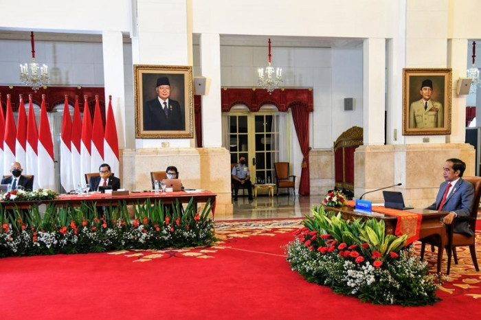 Jokowi Perintahkan Menteri...
