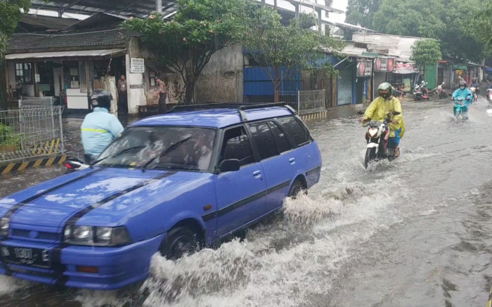 Jalan Protokol di Kota...