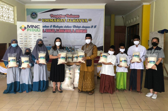 MNC Peduli Salurkan...