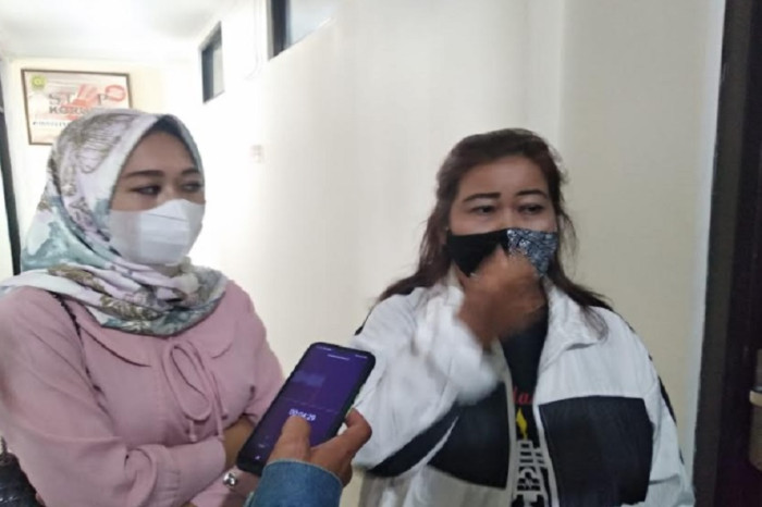 Tangis Keluarga Korban...