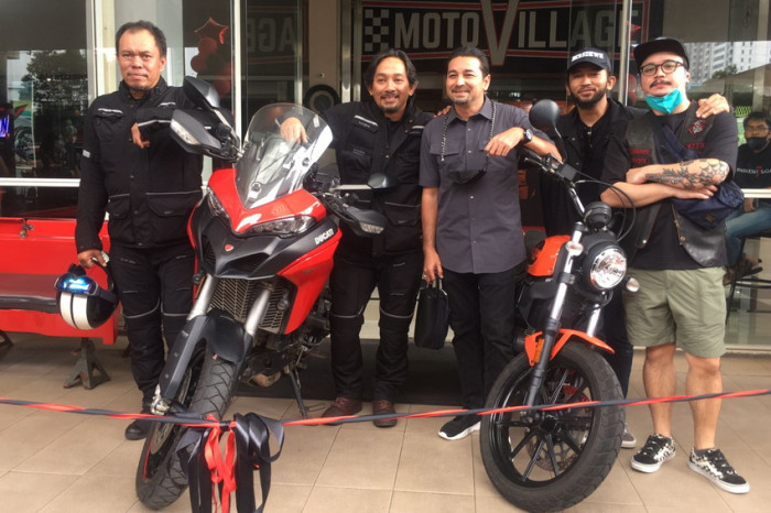 Rayakan Usia Setengah...