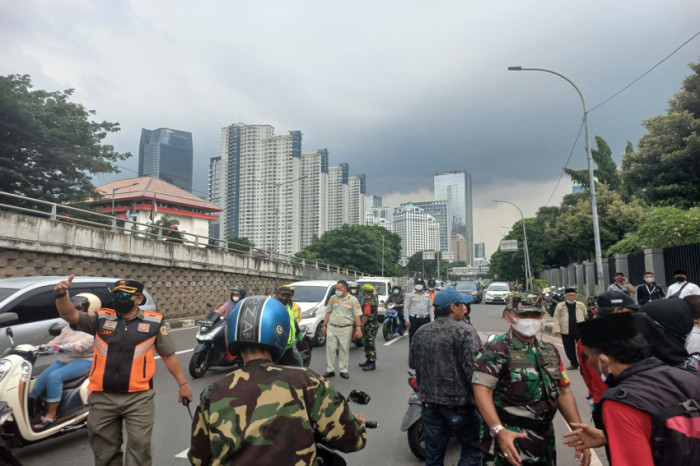 Pemakaman Haji Lulung,...