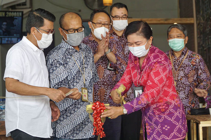 Misbakhun Sentil Sri...