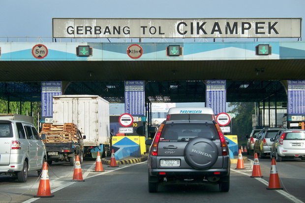 Hari Natal, Tol Jakarta-Cikampek...