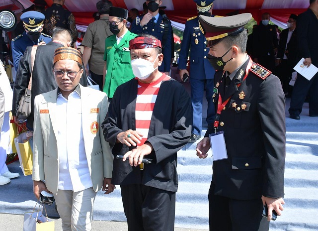 Menpora Amali Hadiri...