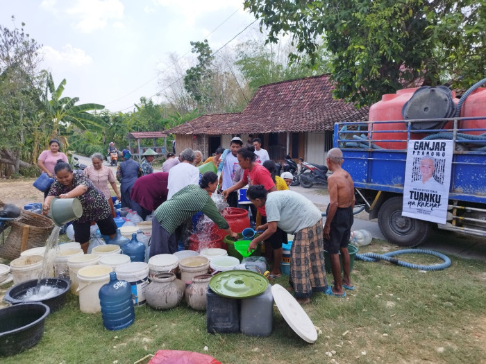 Orang Muda Ganjar Serap...