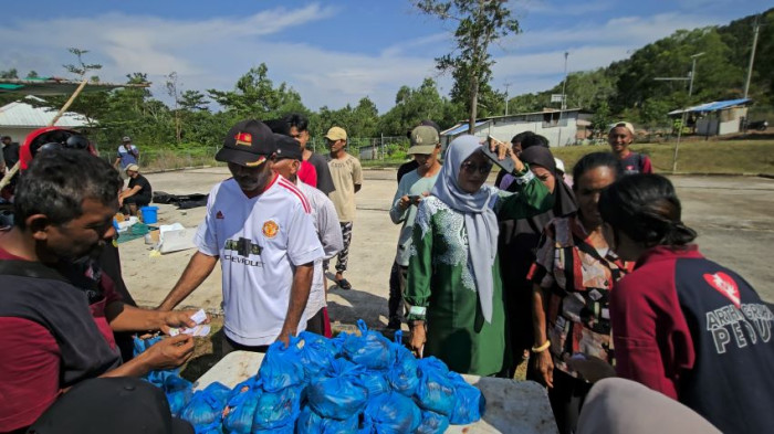 Semangat Berbagi dan...