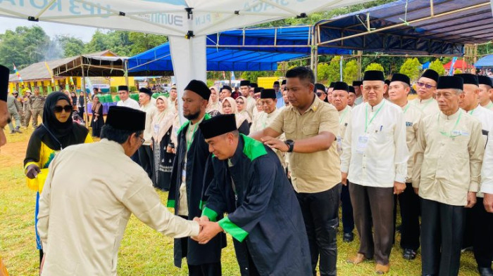 Pengukuhan Dewan Hakim...