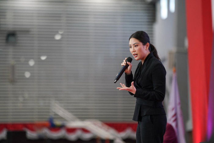 Angela Tanoesoedibjo...