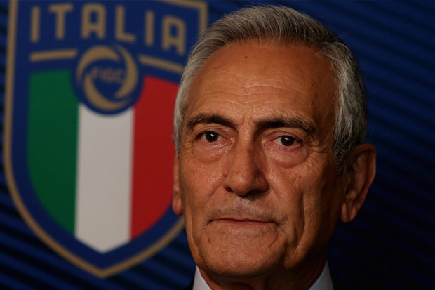 Presiden FIGC Minta...