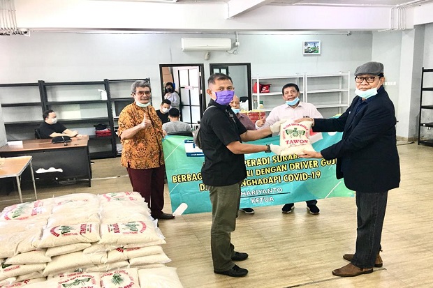 Peradi Surabaya Bagi...