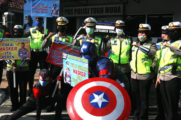 Captain America dan...