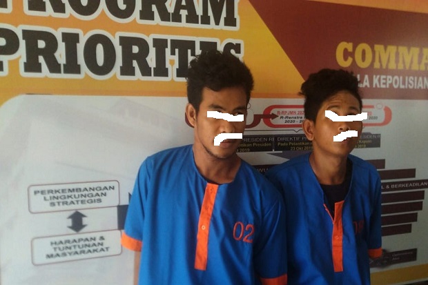 Dua Spesialis Perampas...
