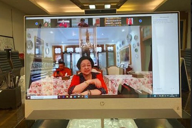 Megawati Minta Kepala...