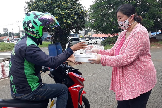 Sinar Mas Land Bagikan...