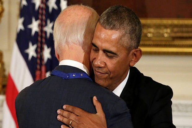 Joe Biden Didukung Obama...