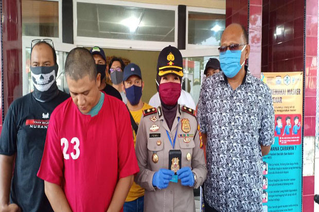 Mengaku Polisi Berpangkat...