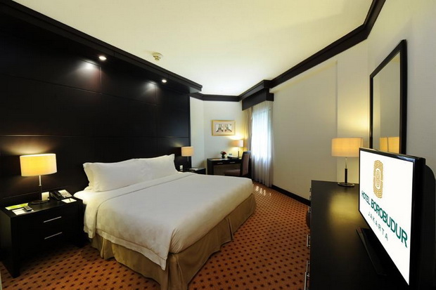 Kini Bermalam di Hotel...