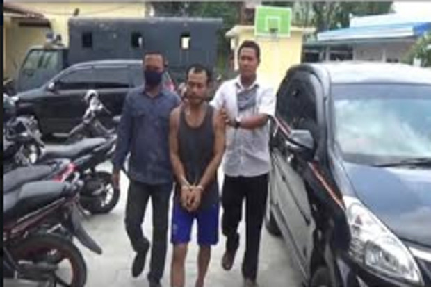 Suami Ditangkap Polisi...