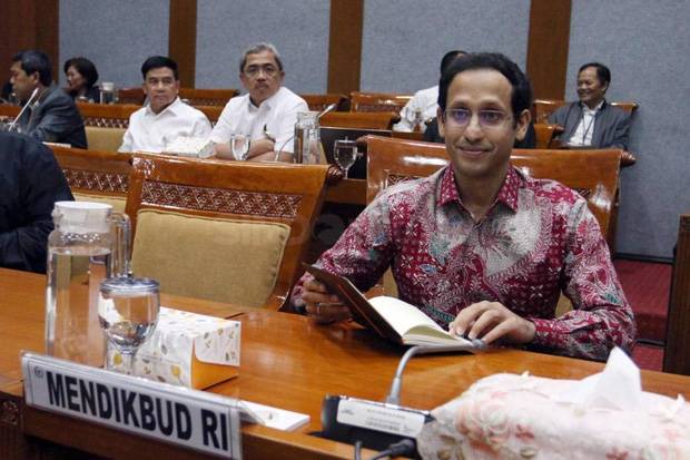 Syarat Dana BOS untuk...