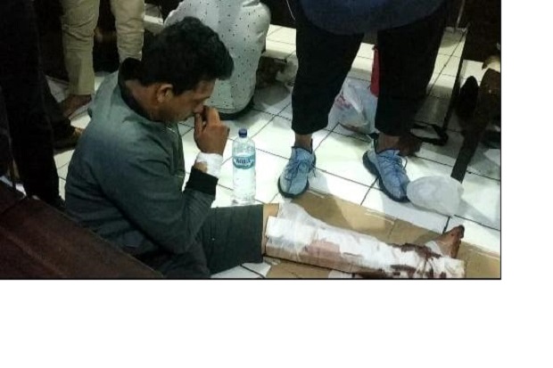 Melawan Petugas Saat...
