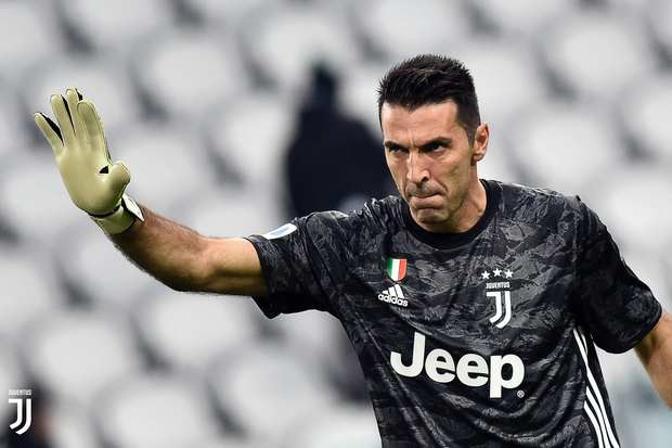 Juventus Sepakat Perpanjang...